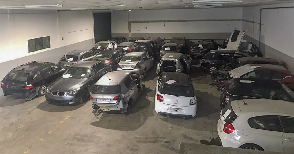25 viaturas furtadas recuperadas em oficina de desmantelamento em Barcelos