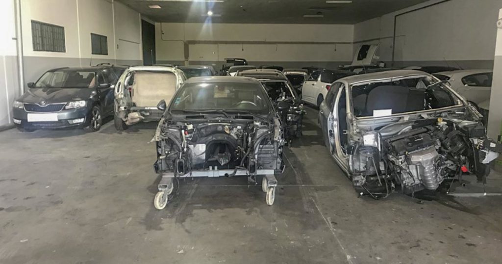 Mais 5 viaturas furtadas, recuperadas pela GNR em armazém de desmantelamento em Barcelos