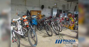 Scooters, bicicletas, materias de construção, material informático, material de som recuperados na Figueira da Foz.