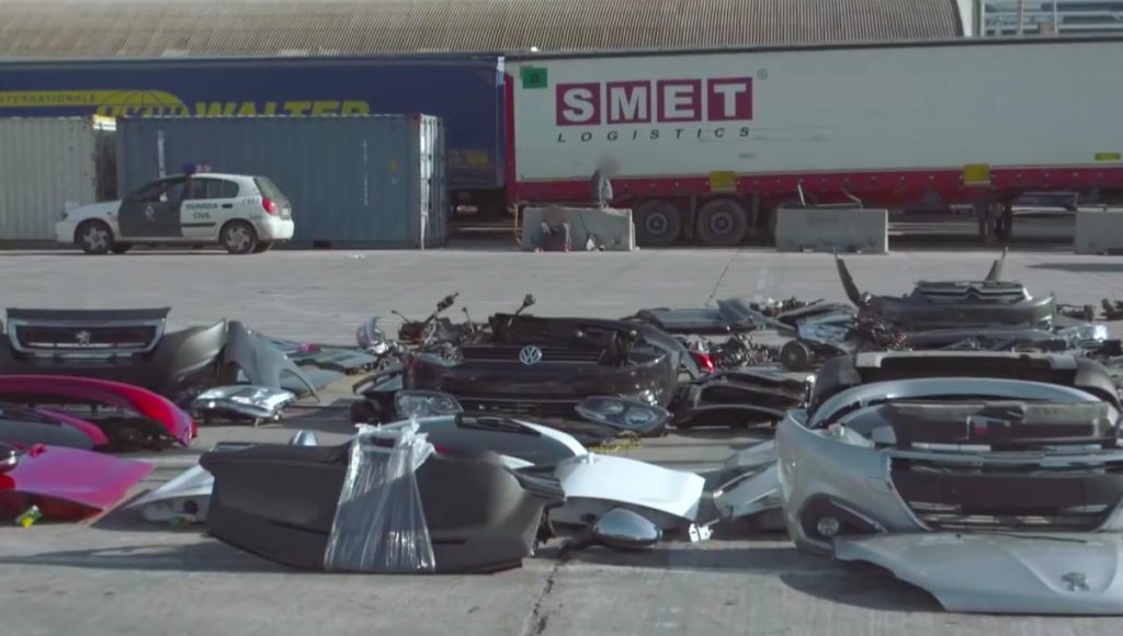 Peças de carros furtados em França, apanhadas pela Guardia Civil a caminho de Marrocos