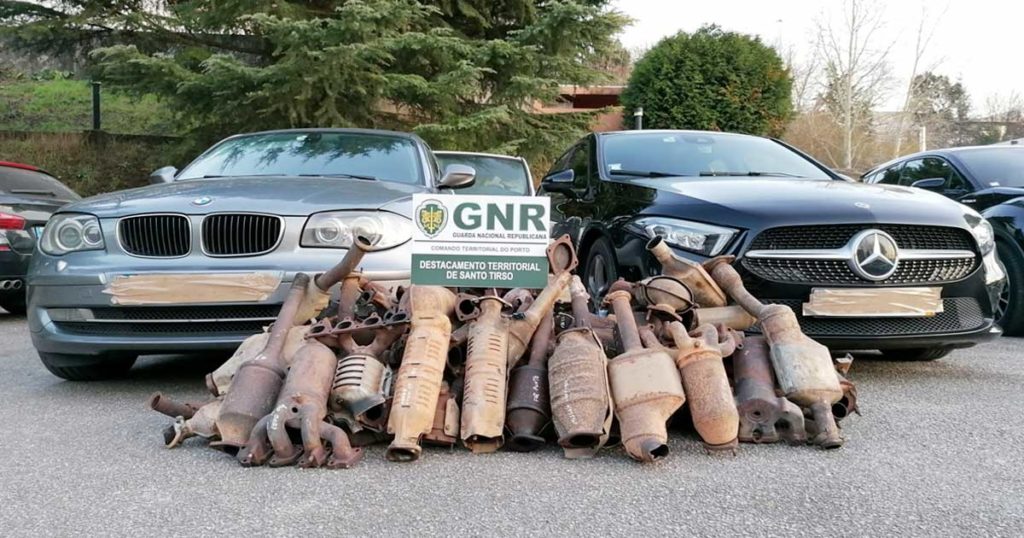 BMW Série 1, Mercedes e 50 catalisadores furtados, apreendidos pela GNR em Santo Tirso