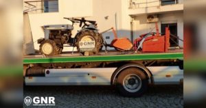 Trator furtado em Santa Comba Dão, recuperado pela GNR